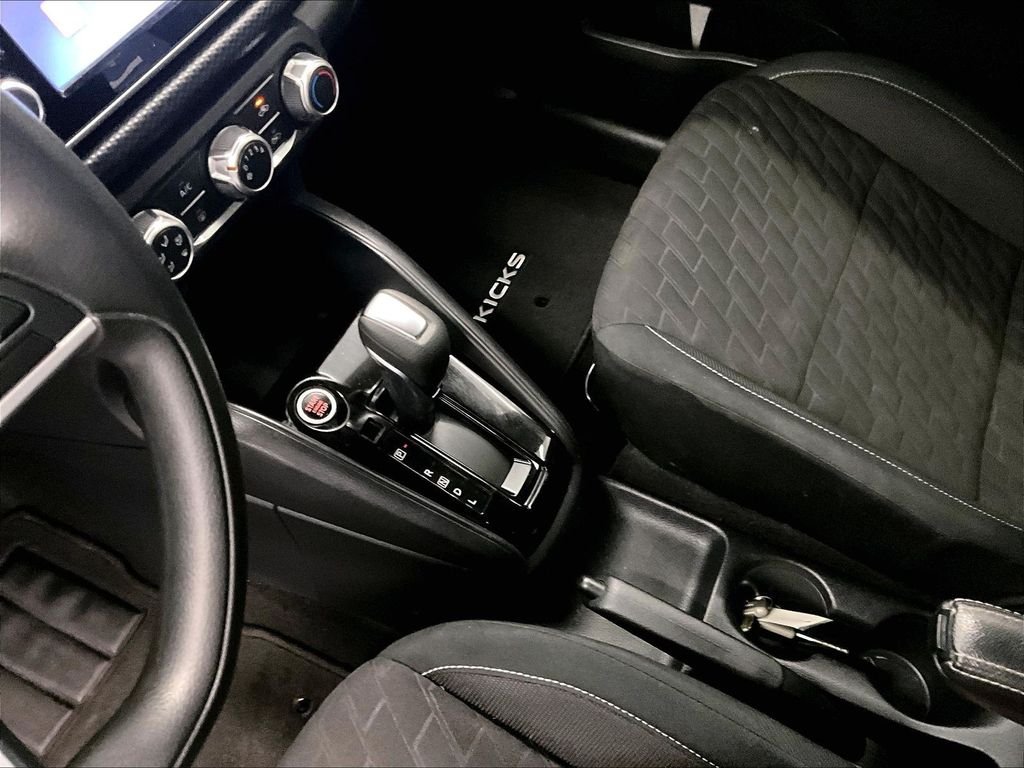 Used 2022 Super Black Nissan S image 20
