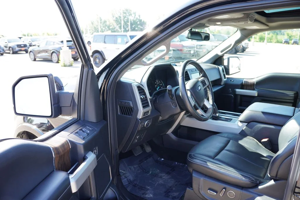 Used 2018 Black Ford Lariat image 15