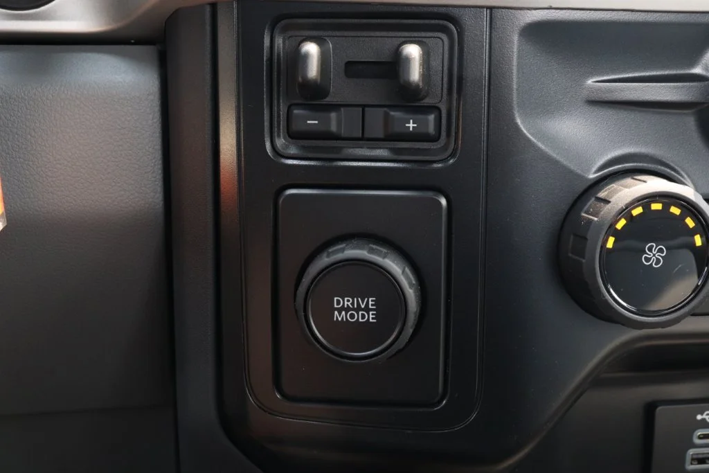 New 2026 Oxford White Ford F-550® XL image 18