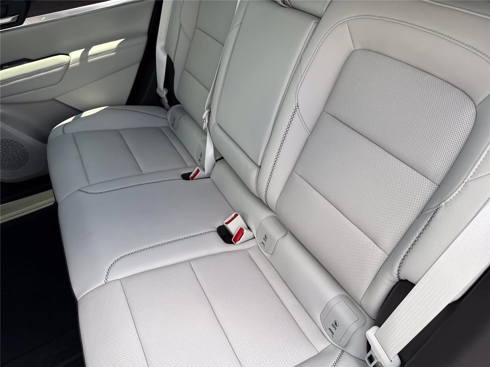 New 2026 Glacier White Tricoat GMC Denali image 33