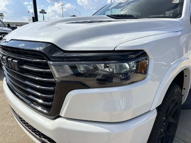 New 2026 Ivory White Tri-Coat Pearl-Coat Exterior Paint RAM Laramie image 9