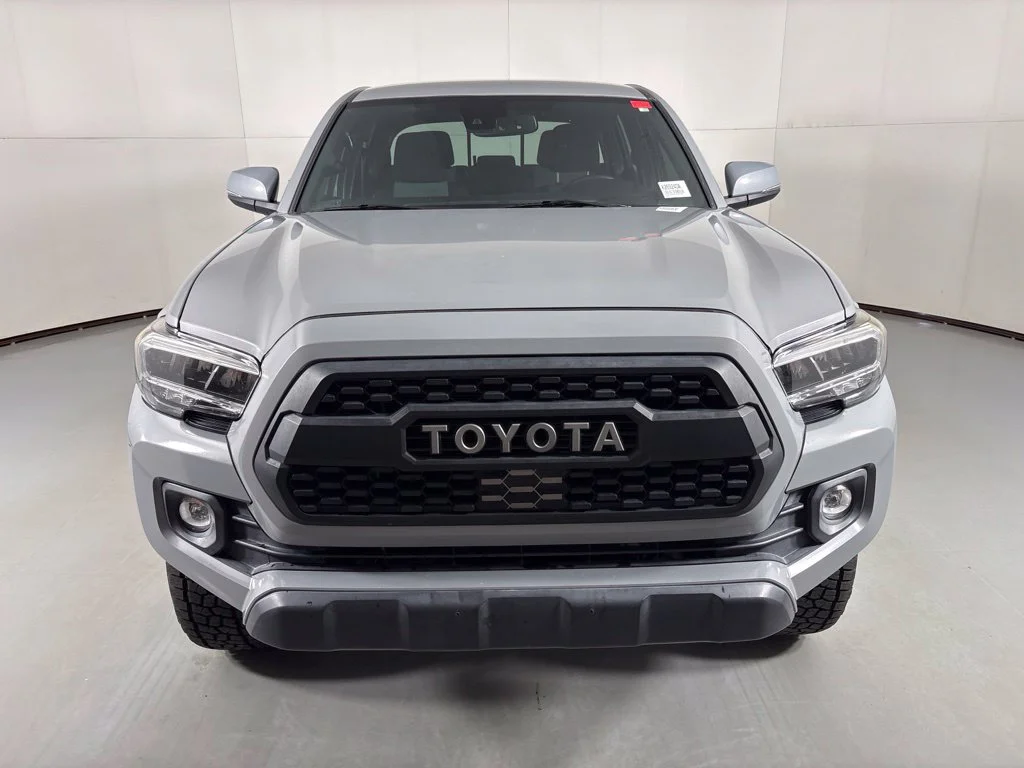 Used 2020  Toyota TRD Off-Road image 3