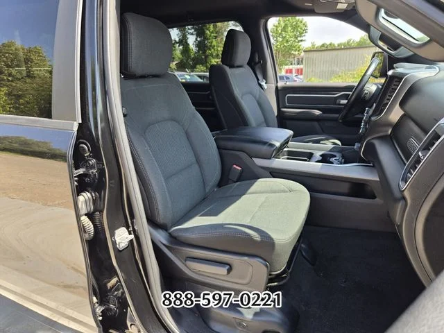Used 2019 Diamond Black RAM BIG HORN/LONE STAR image 20