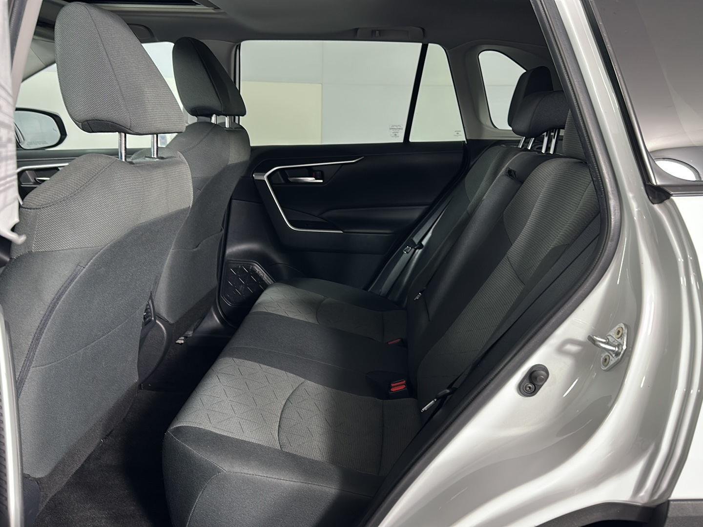 Used 2022 White Toyota XLE image 26