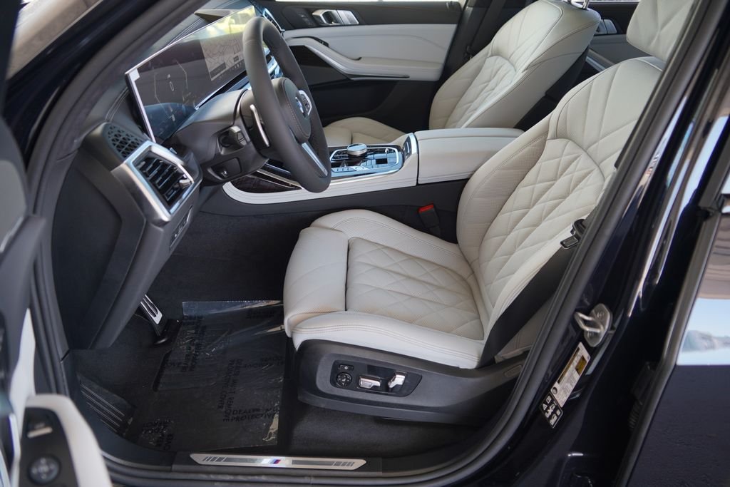 New 2027 Carbon Black Metallic BMW xDrive40i image 13