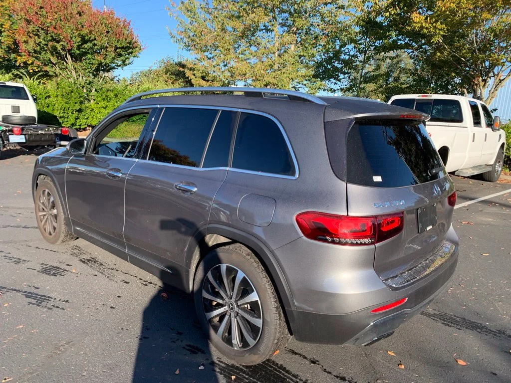 Used 2021 Gray Mercedes-Benz GLB 250 image 2