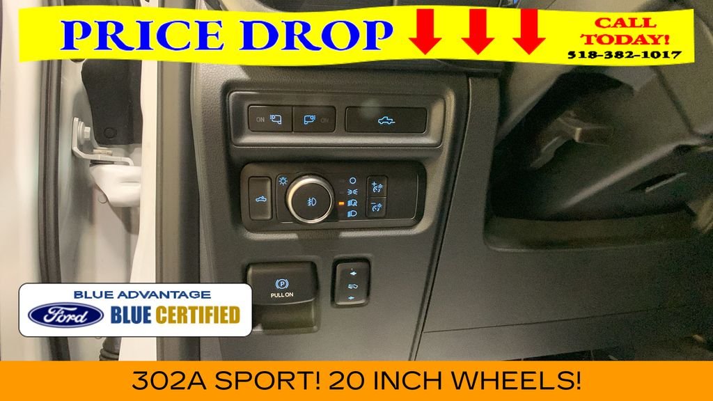 Certified Used 2022 White Metallic Ford XLT image 32