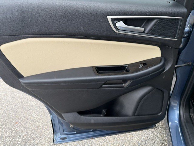 Used 2018 Blue Metallic Ford SEL image 25