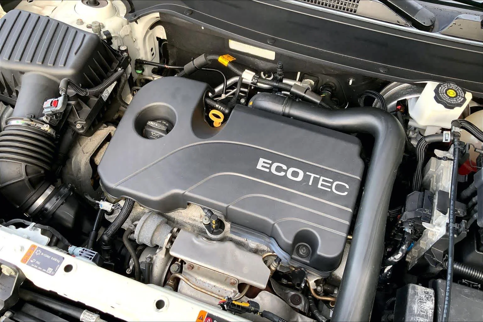 Used 2020 Summit White Chevrolet LS image 31