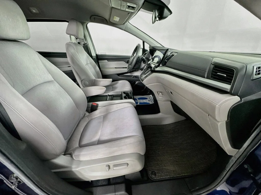 Used 2022 Obsidian Blue Pearl Honda EX image 35