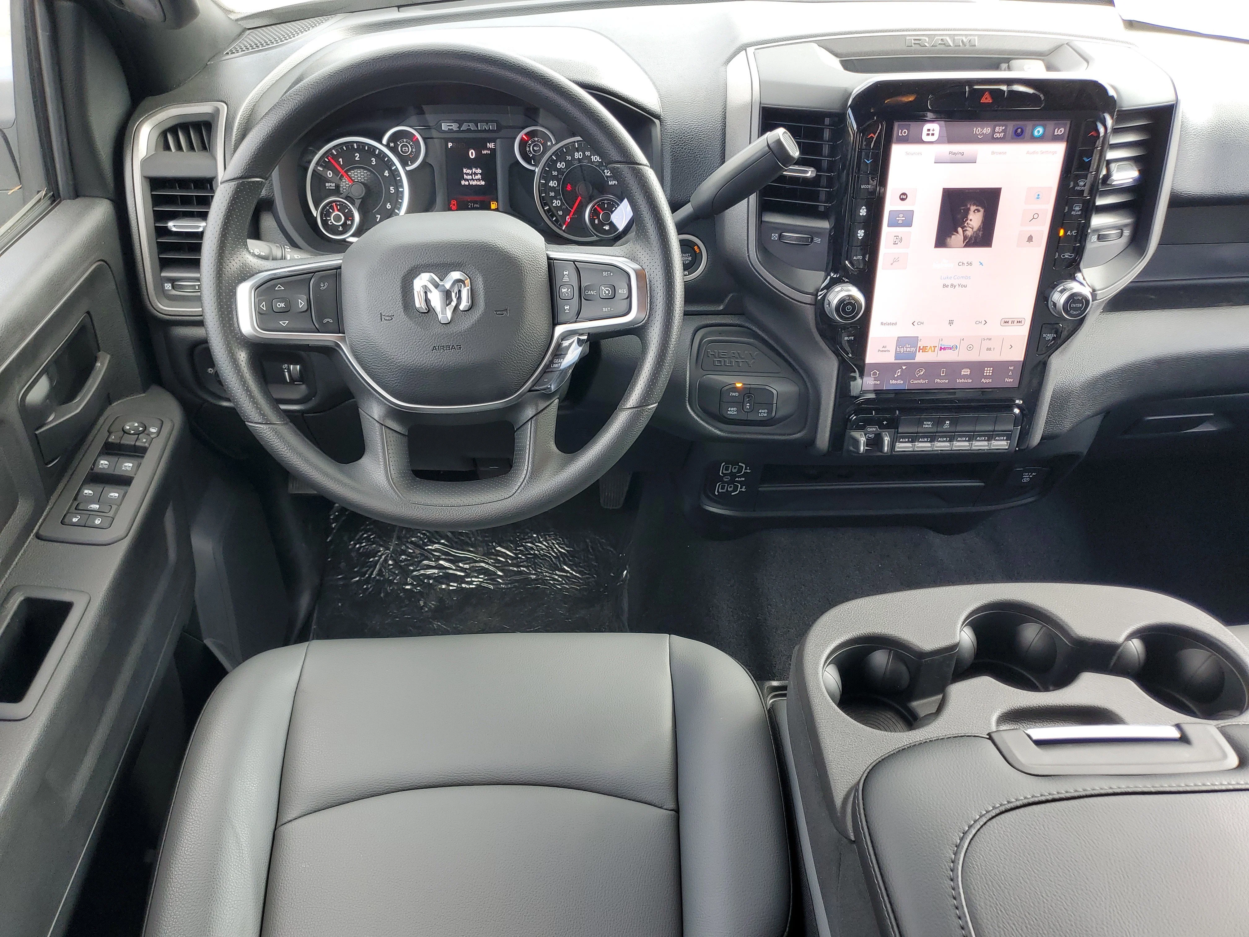 New 2026 Bright White Clearcoat RAM Tradesman image 16