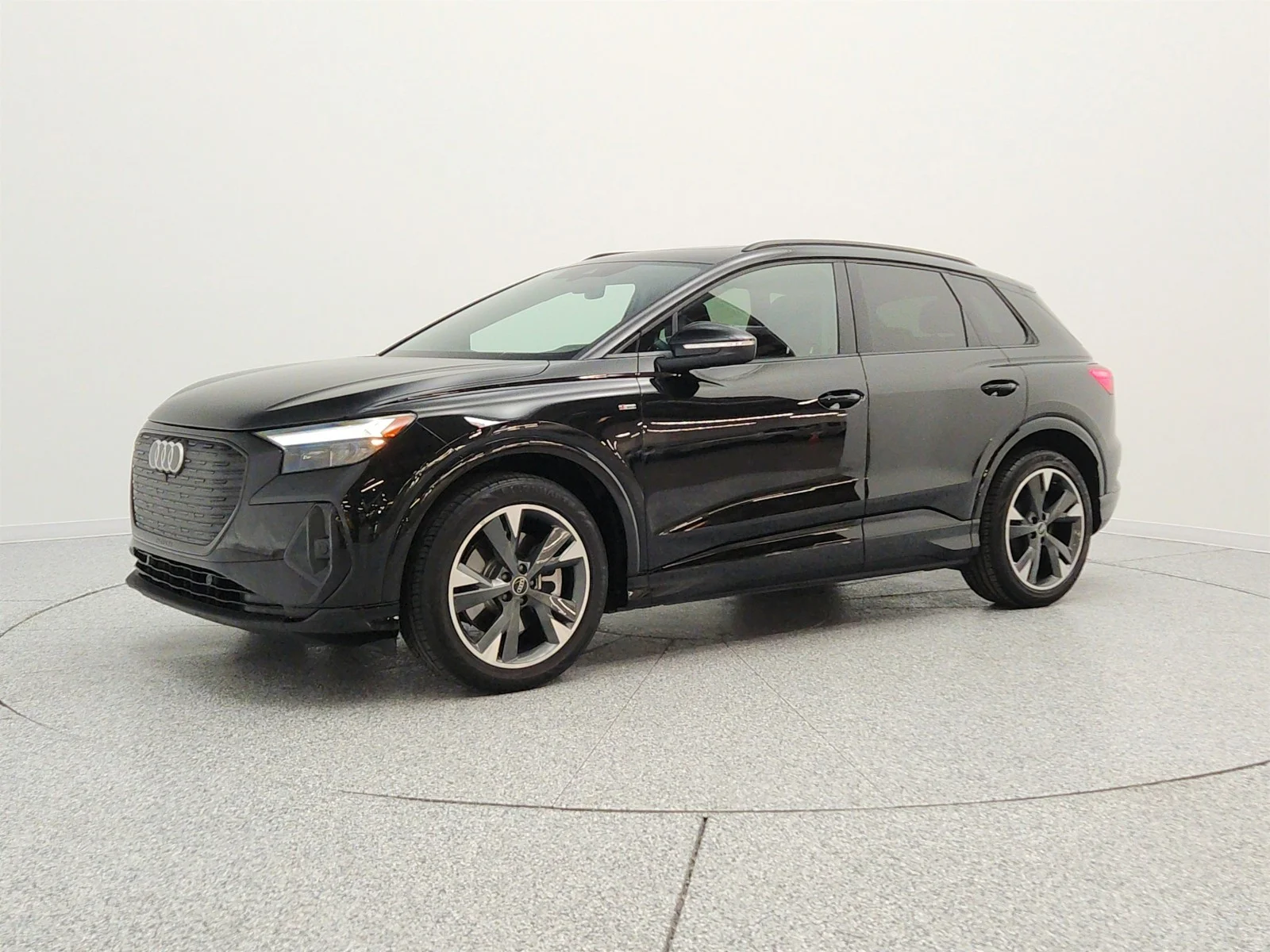 2024 Audi Q4 e-tron 55 Premium quattro's photo