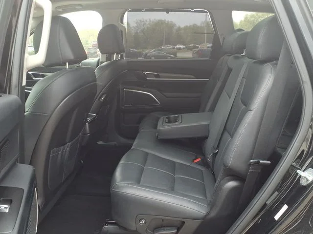 Used 2022  Kia SX image 9