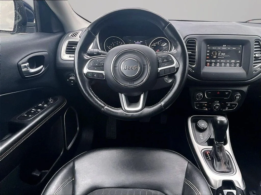 Used 2019 Blue Jeep Latitude image 6