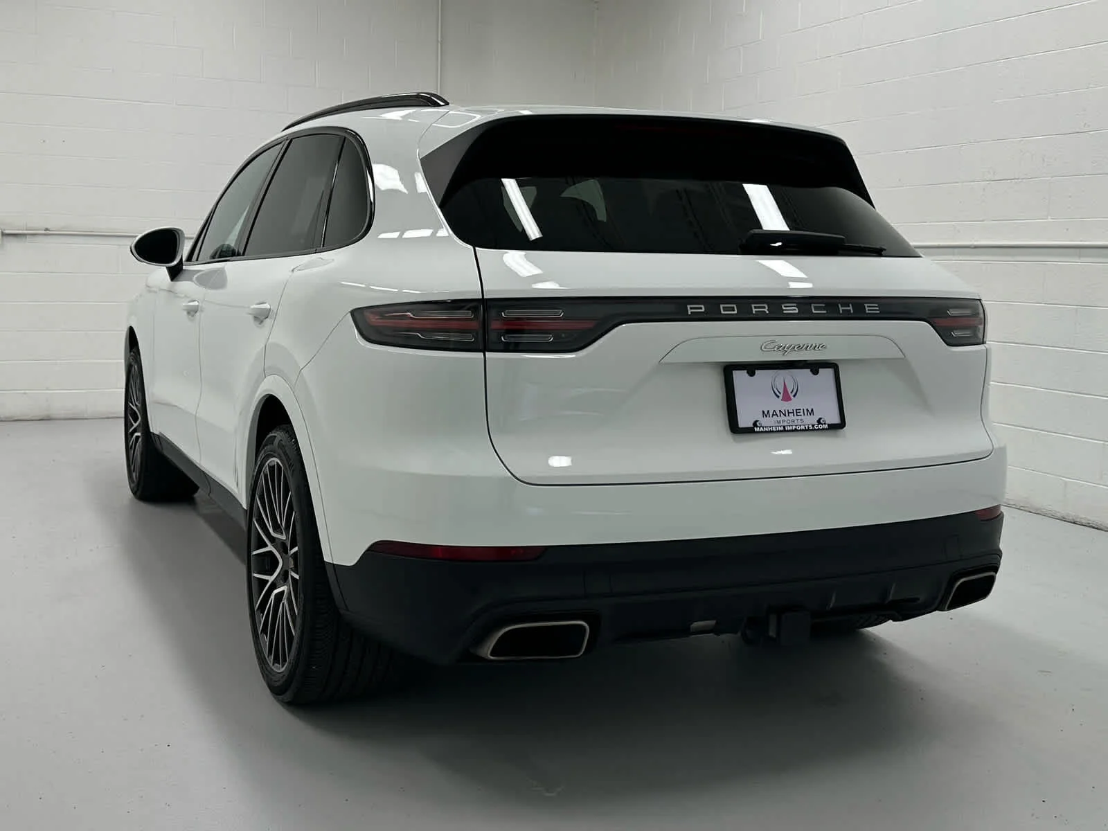 Used 2021 White Porsche  image 8