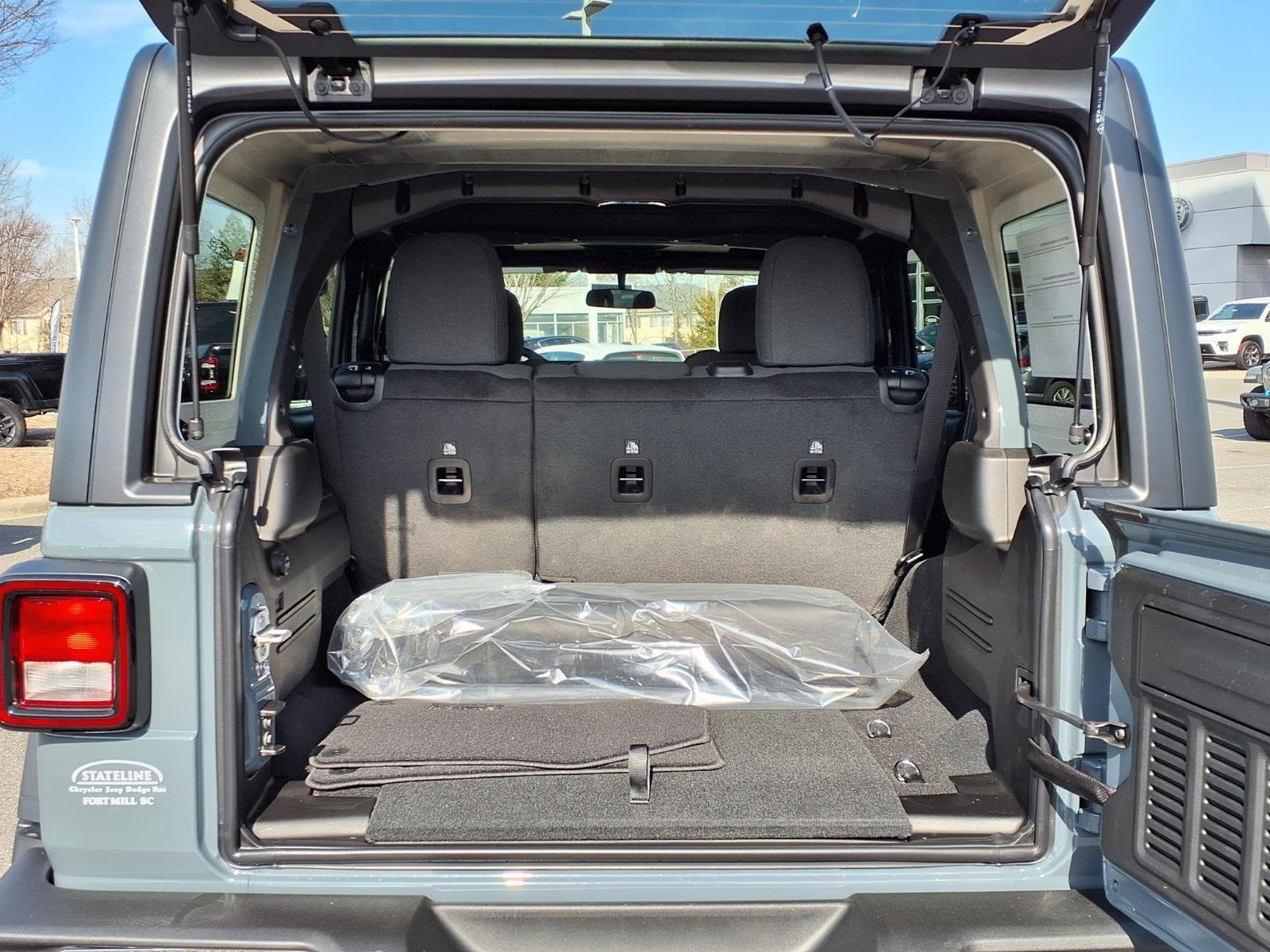 New 2026 Anvil Clearcoat Jeep Sport image 31
