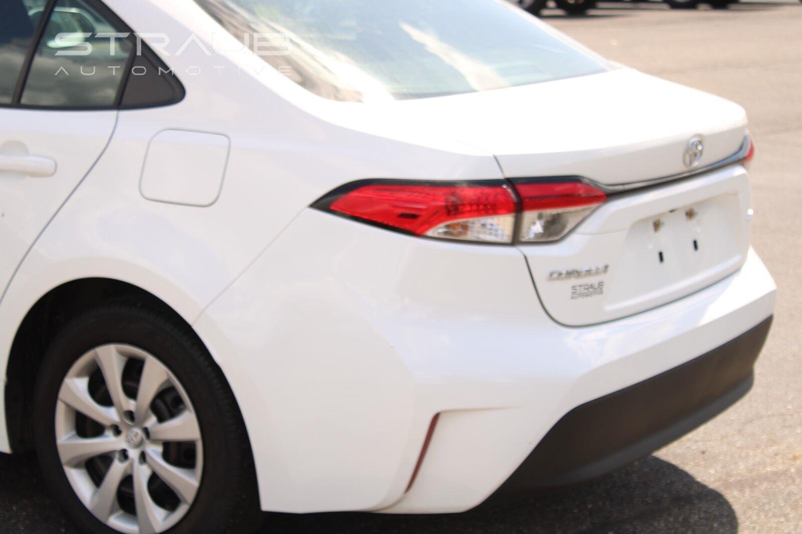 Used 2024 Ice Cap Toyota LE image 6