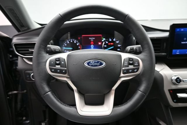 Used 2024 Blue Ford XLT image 16