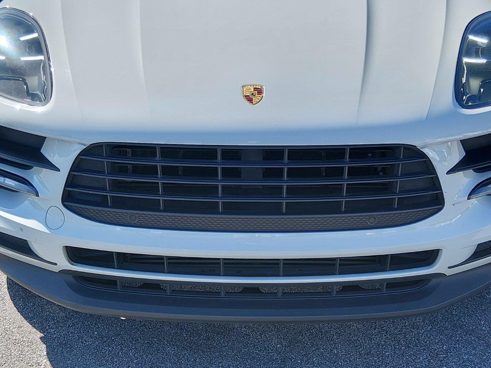 Used 2020 White Porsche  image 9