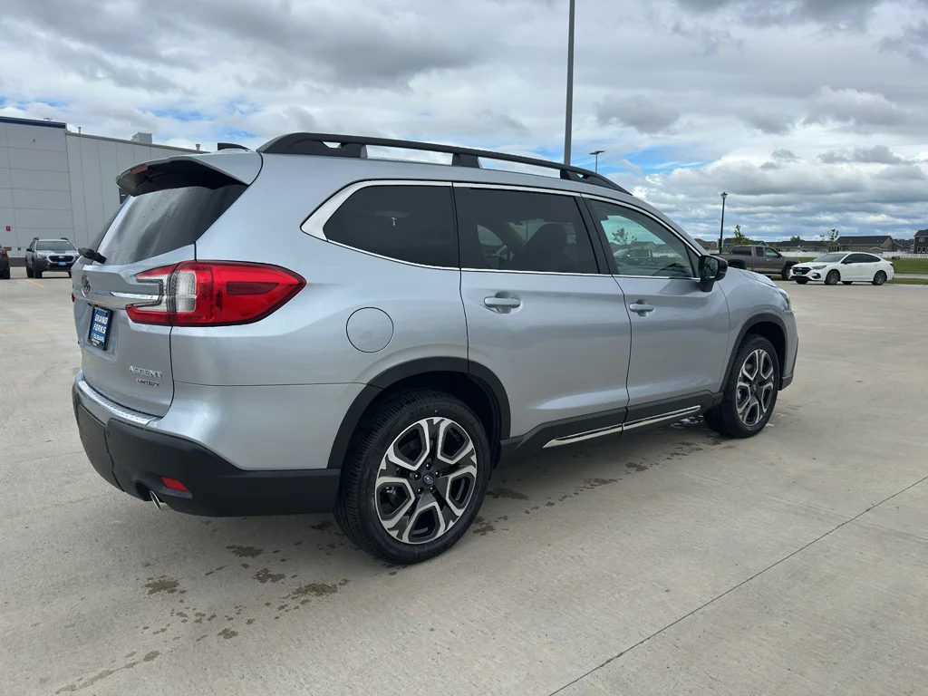 New 2026 ICE SILVER METALLIC Subaru Limited image 5