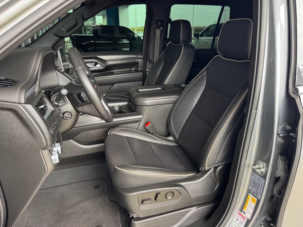 Used 2022 Satin Steel Metallic GMC SLT image 21