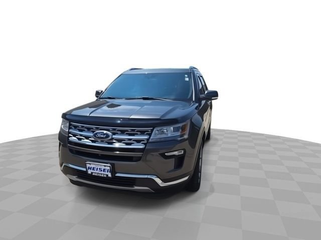Used 2018 Gray Ford Limited image 3