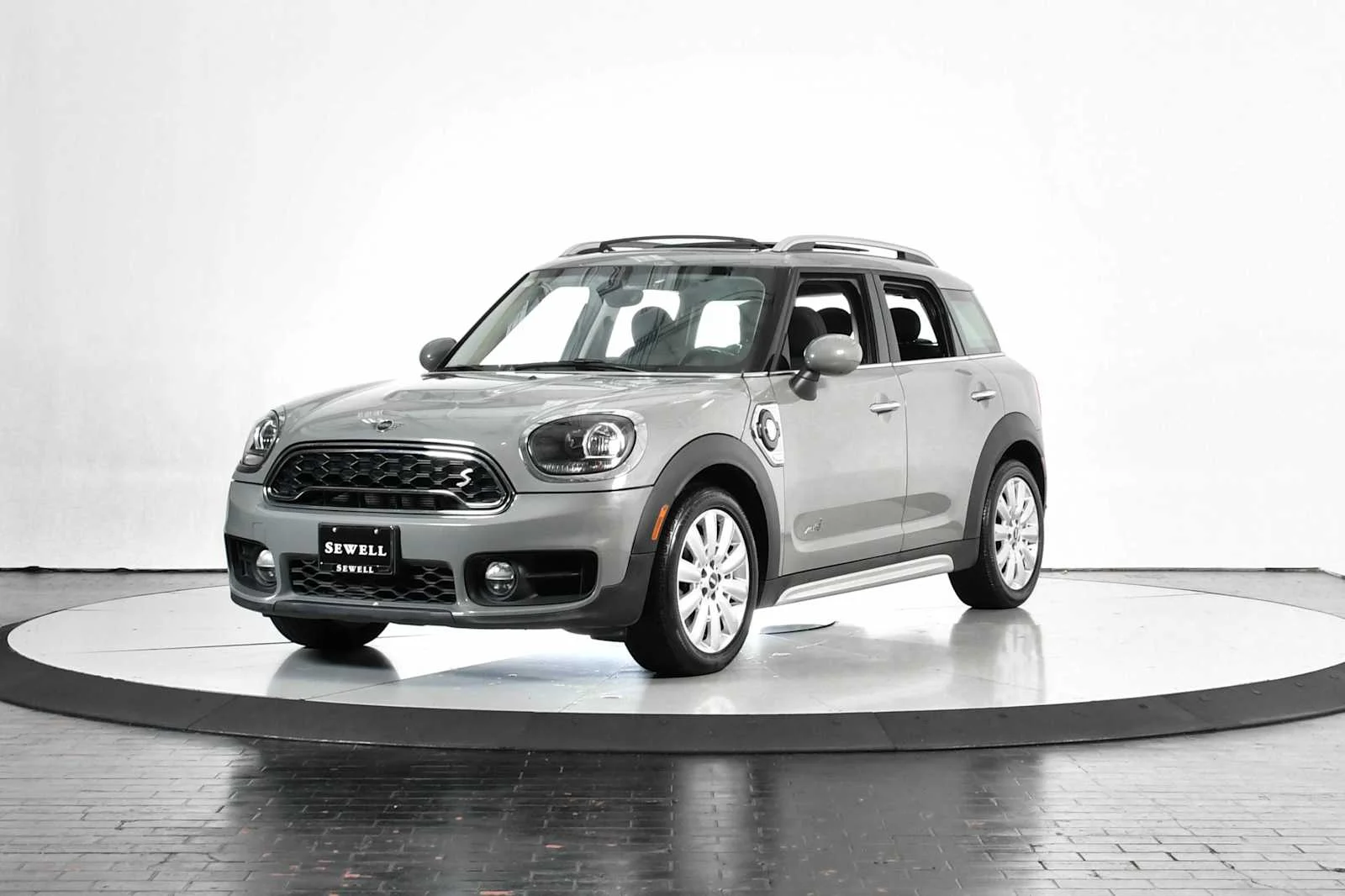 2019 MINI Countryman Cooper S E PHEV ALL4 Classic's photo