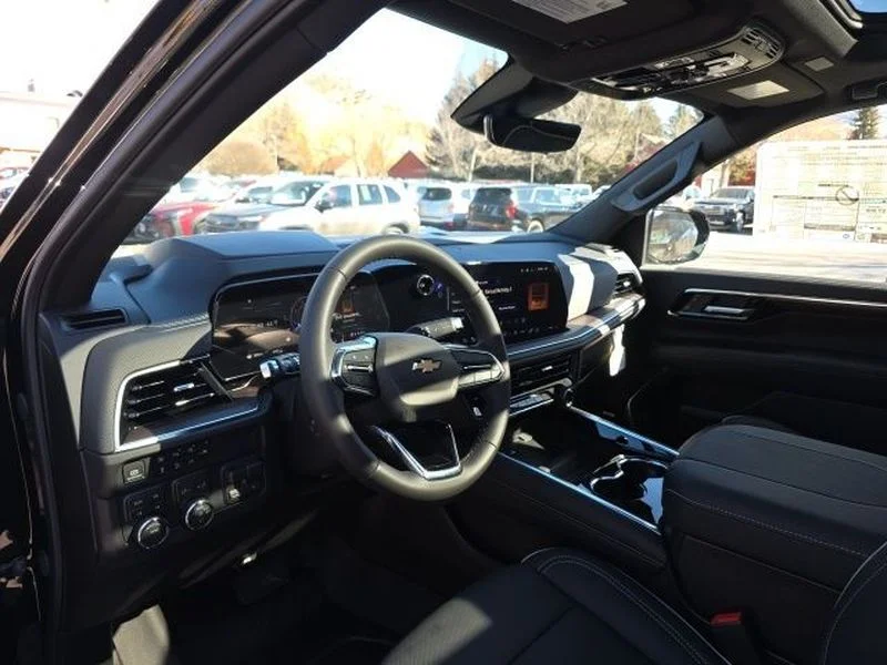 2026 Chevrolet Suburban Premier - Photo 15