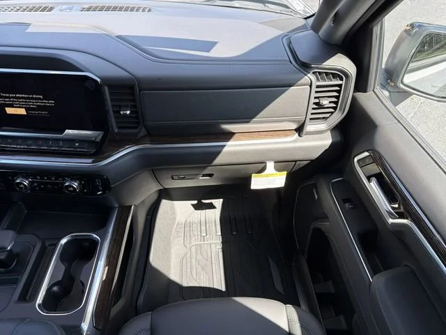 New 2026 Sterling Metallic GMC Elevation image 15