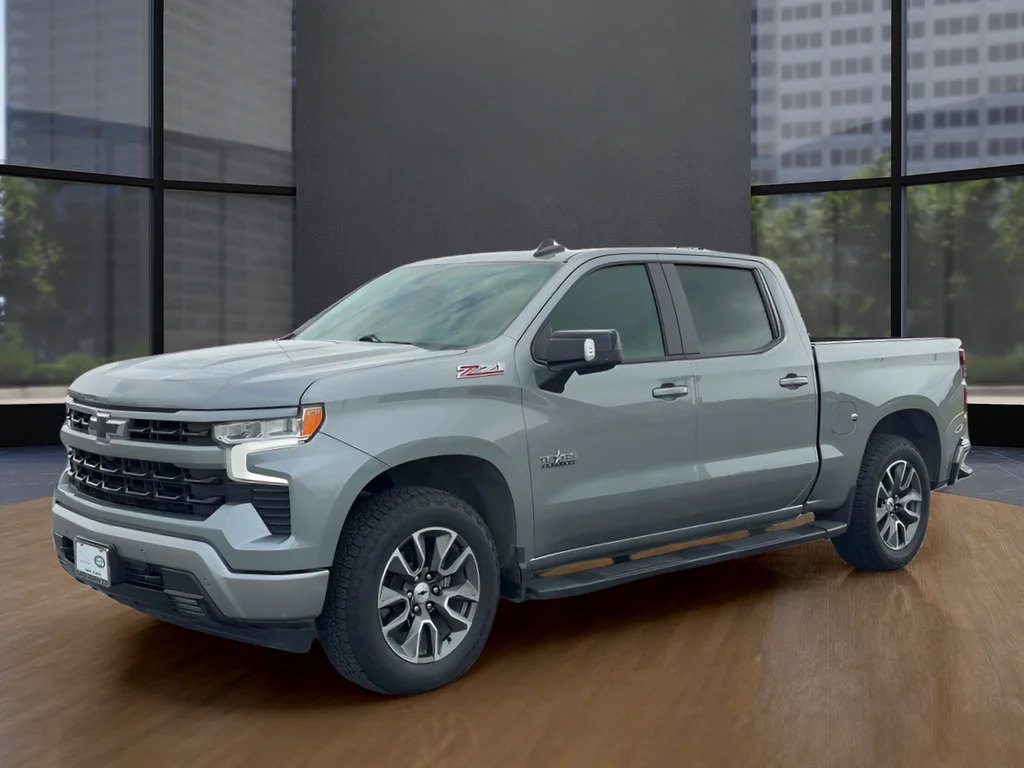Used 2025 Gray Chevrolet RST image 1