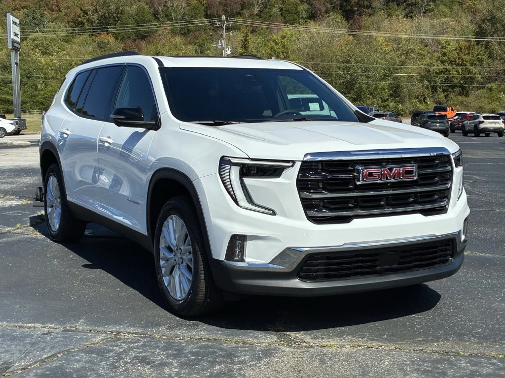 New 2027 Summit White GMC Elevation image 4