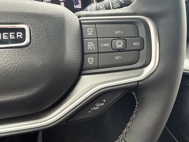 New 2027 Gray Jeep Upland image 34