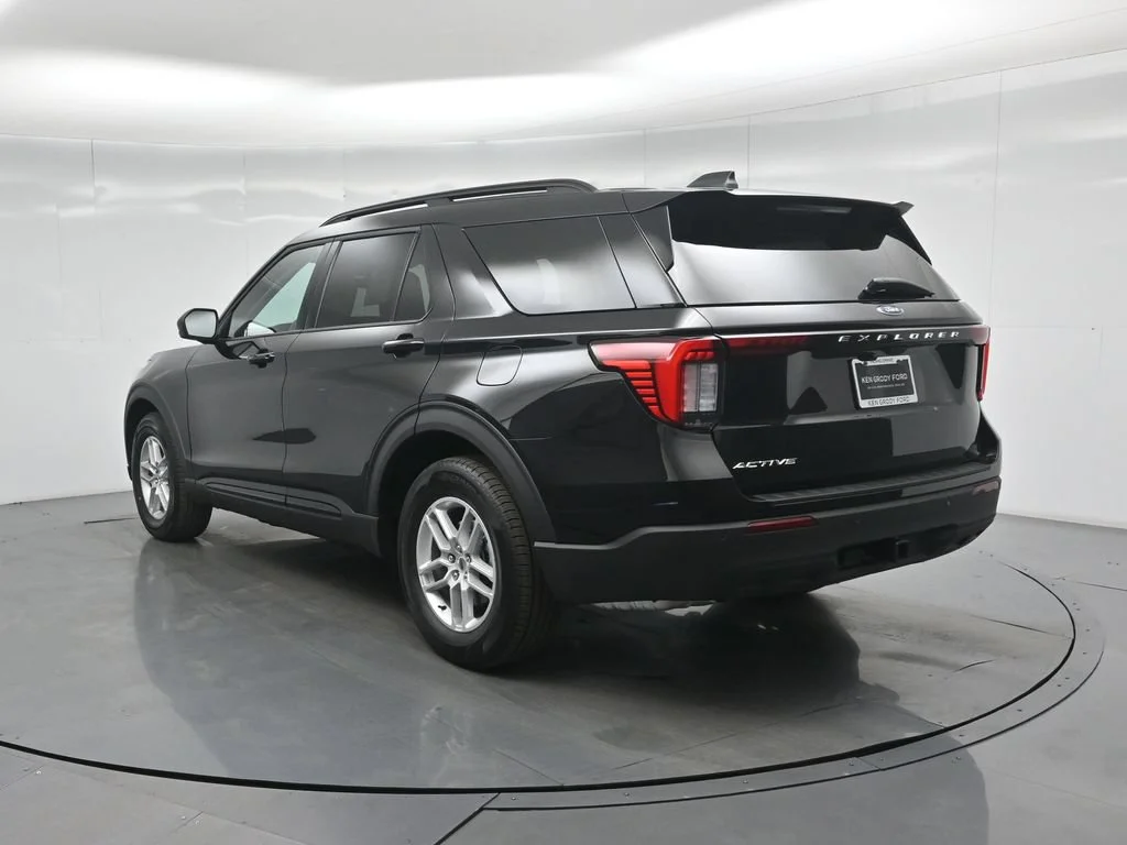 New 2026 Agate Black Metallic Ford Active image 27