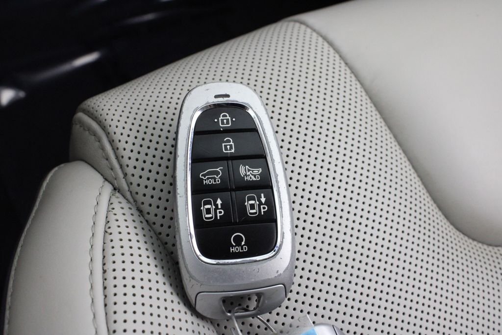 Certified Used 2024 White Hyundai Calligraphy image 34