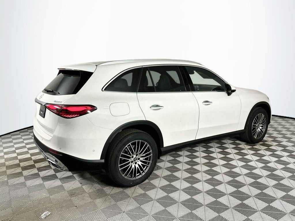 New 2026 Polar White Mercedes-Benz GLC 300 image 7