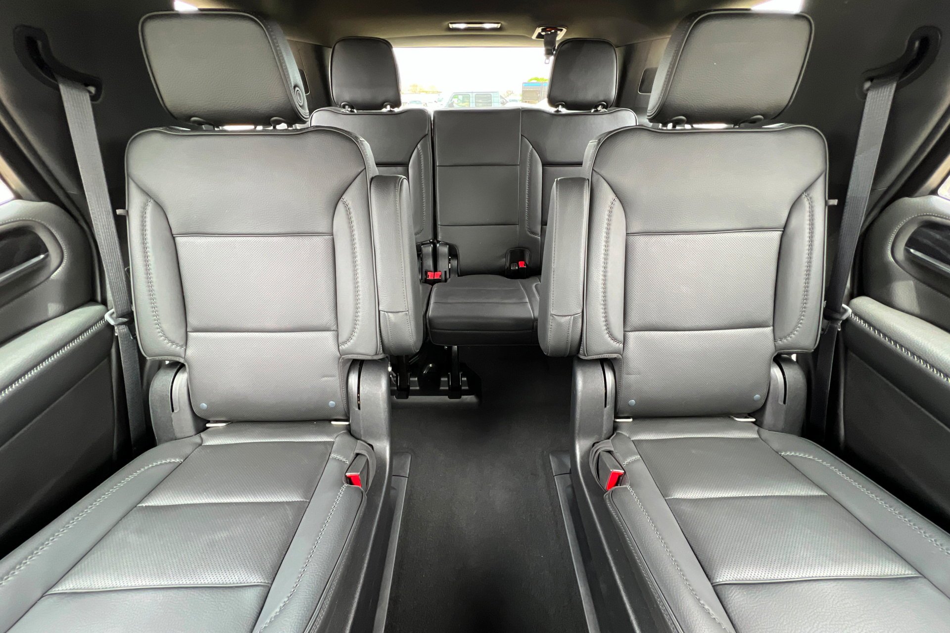 Used 2022 Onyx Black GMC Denali image 27