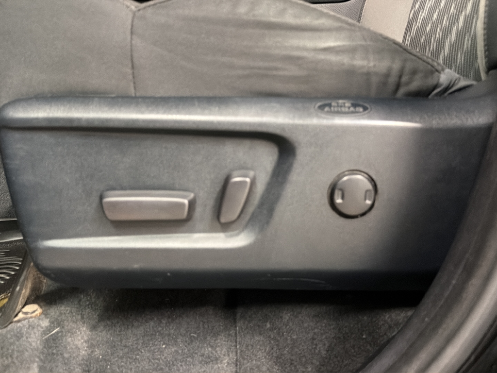 Used 2018 Black Toyota SR5 image 20