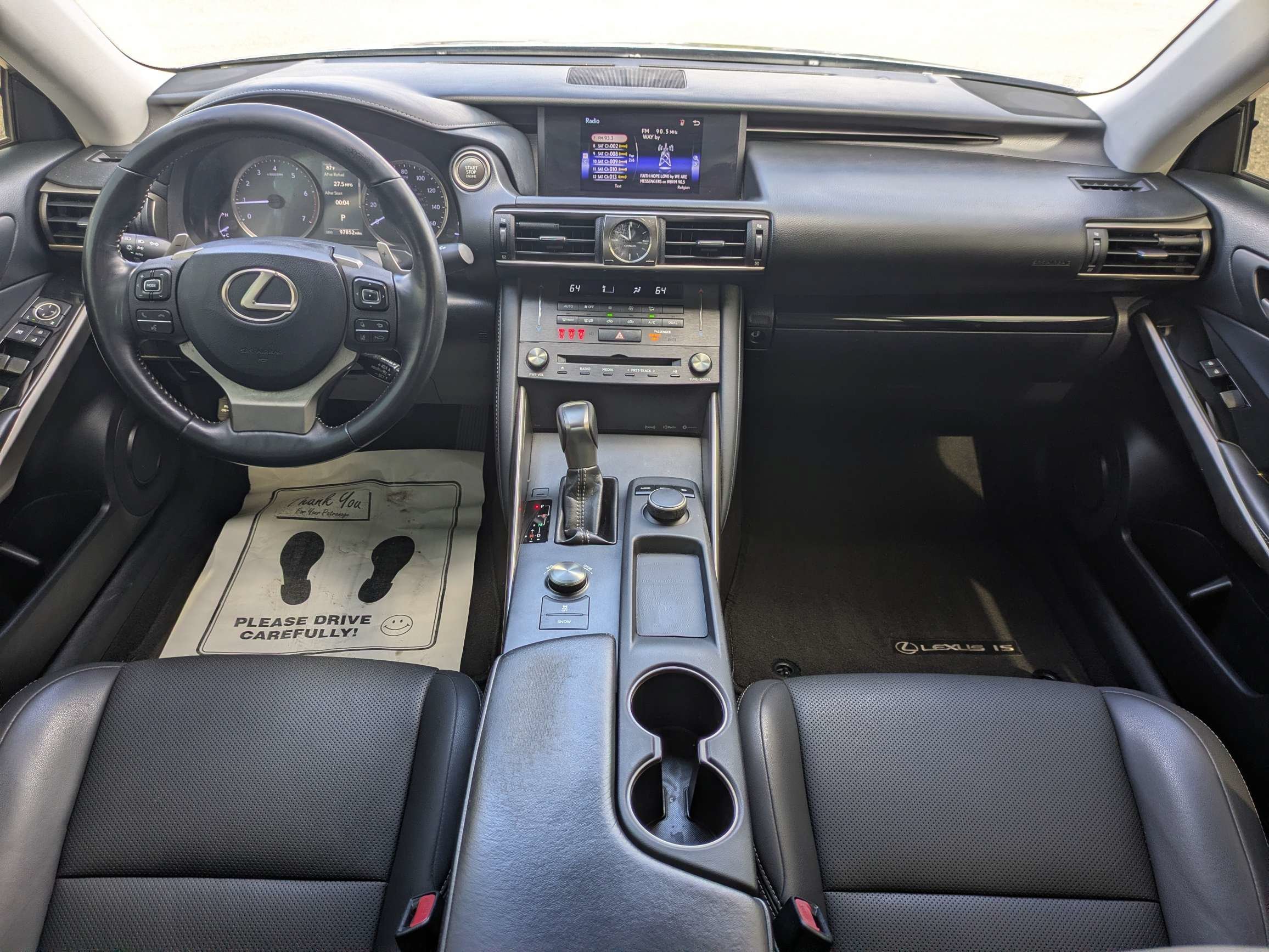 Used 2019  Lexus  image 15