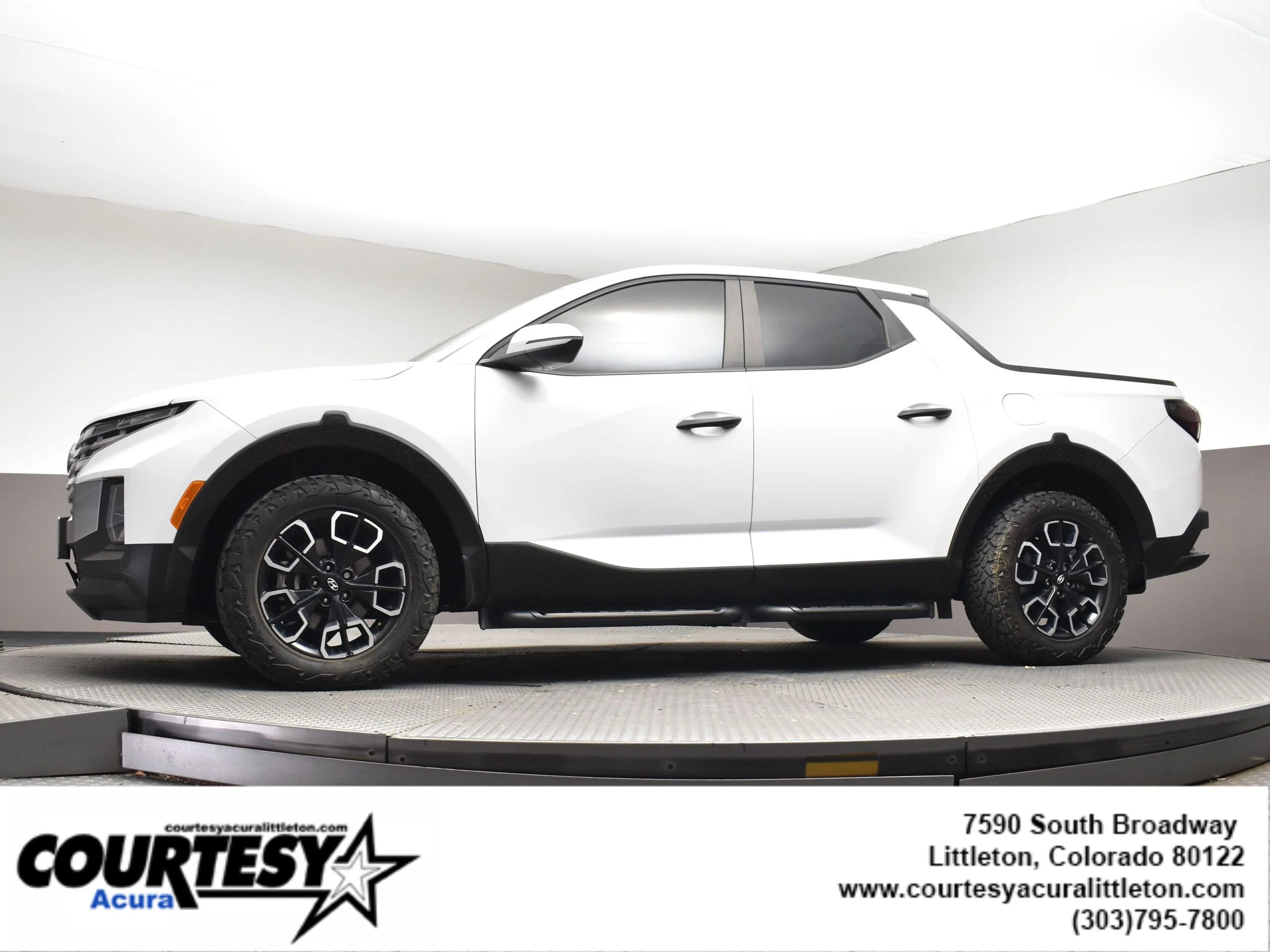 Used 2024 Atlas White Hyundai SEL image 27
