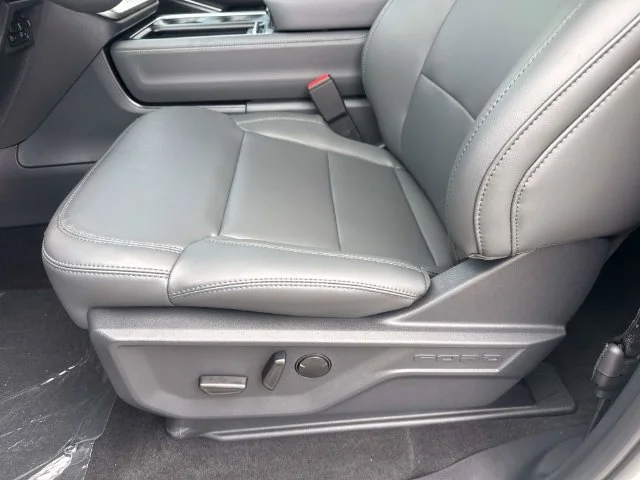 New 2026 Star White Metallic Tri-Coat Ford Active image 20
