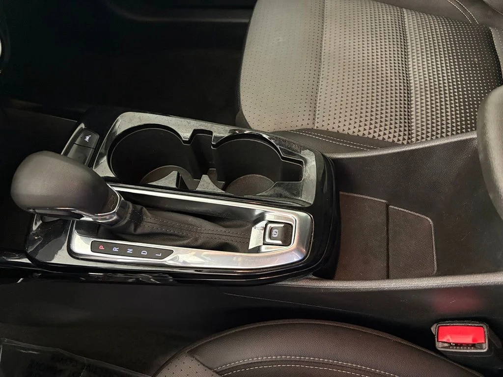 Used 2025 Gray Chevrolet LT image 28
