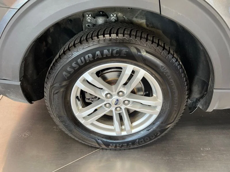 Used 2020 Gray Ford XLT image 10