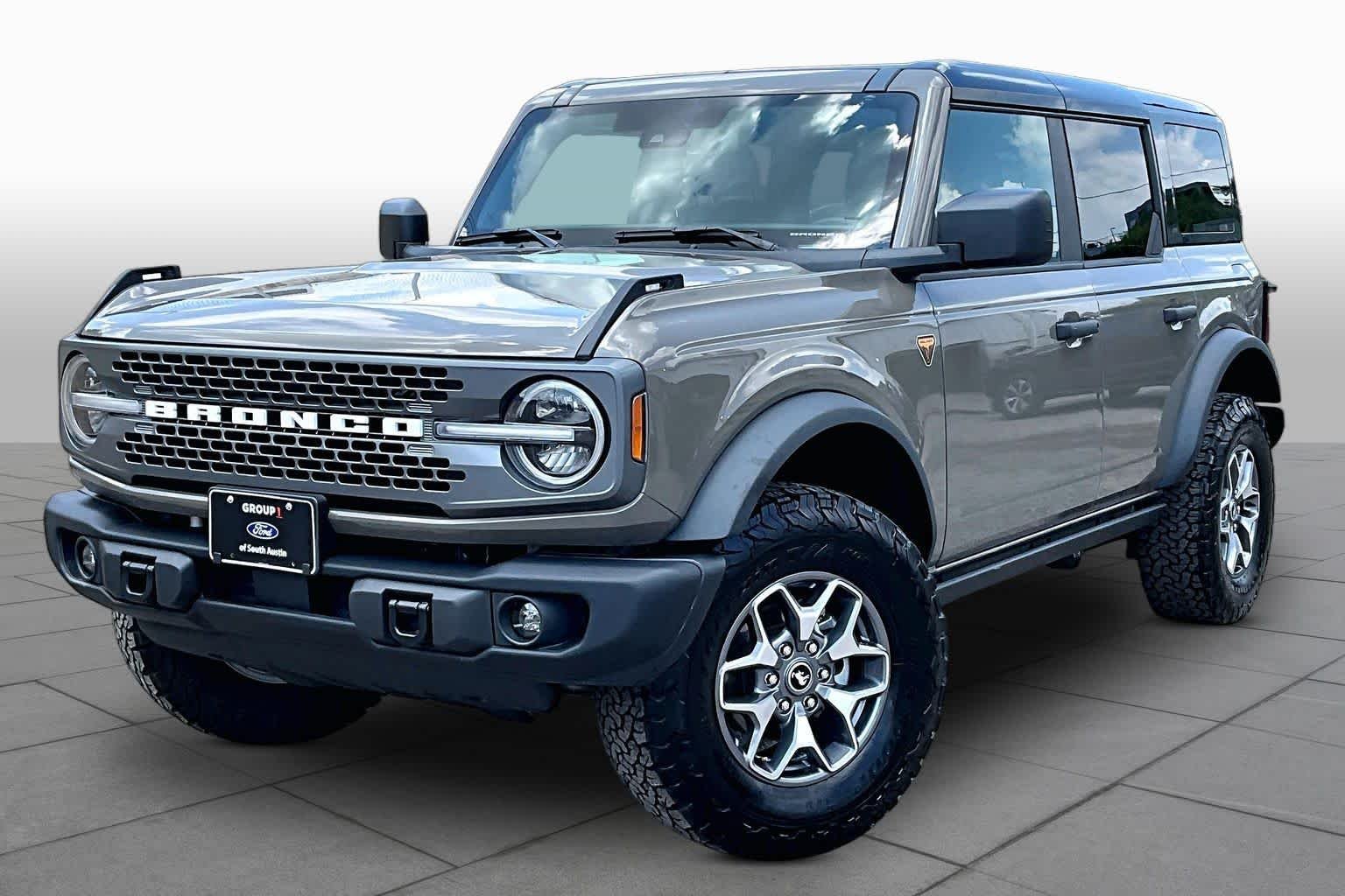 Certified Used 2025 Gray Ford Badlands image 35