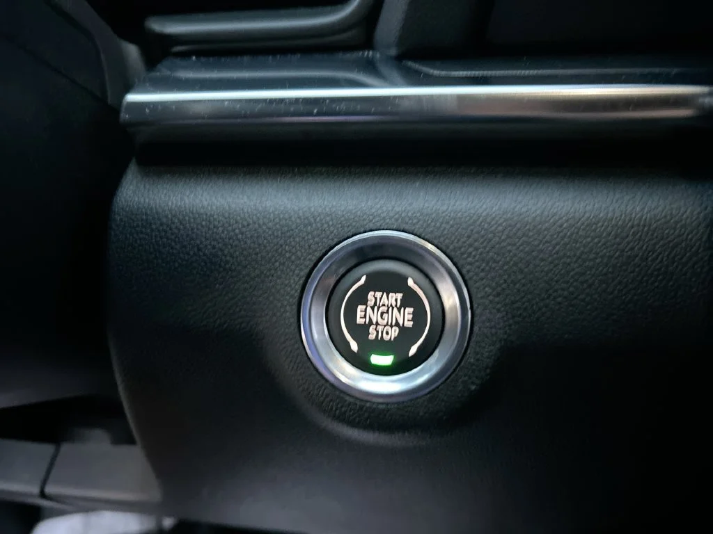 Used 2026 Summit White GMC Elevation image 20
