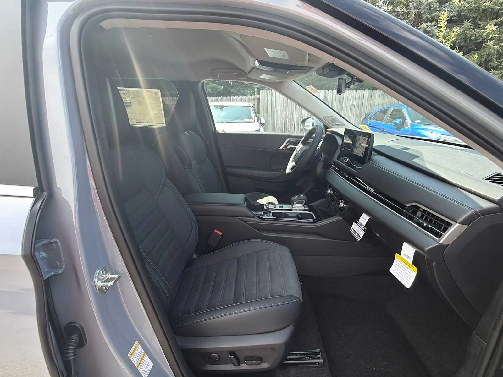 New 2026 Moonstone Gray Metallic Mitsubishi SE S-AWC image 21