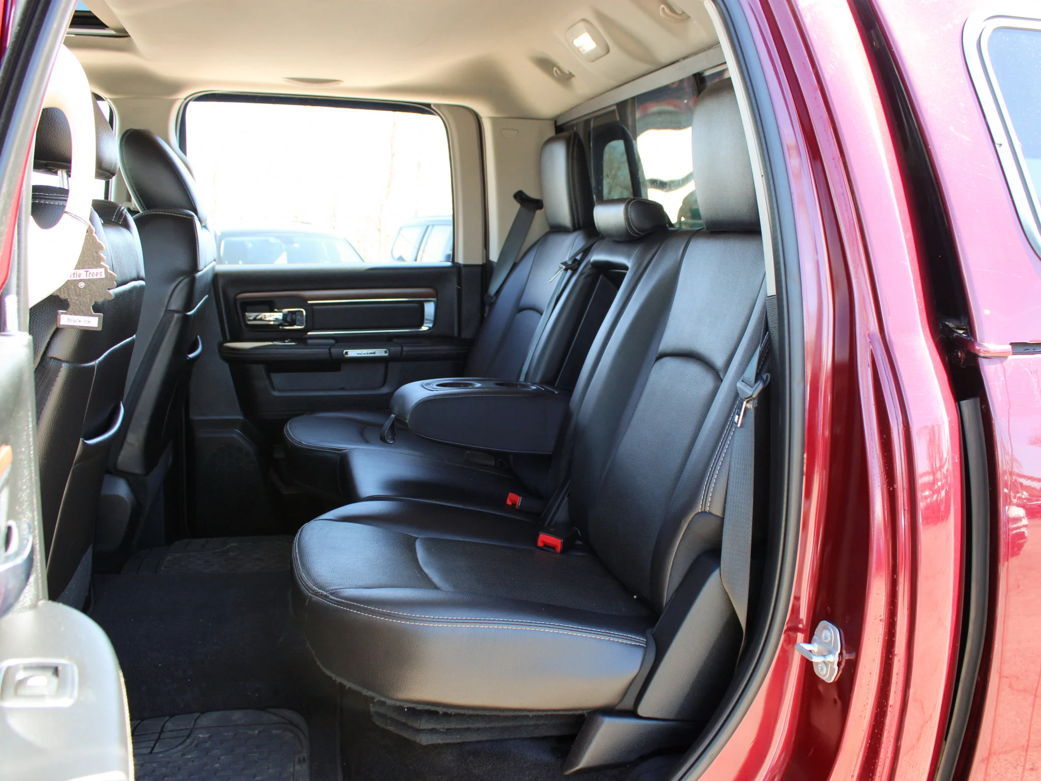 Used 2016 Red RAM Laramie * Mechanic Special | Diesel | Heated/Vented Leather Seats | Canopy | Navigation | Fuel Rims image 13