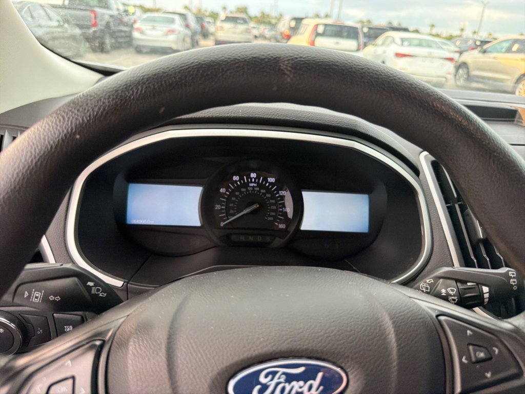 Used 2021 Oxford White Ford SE image 5