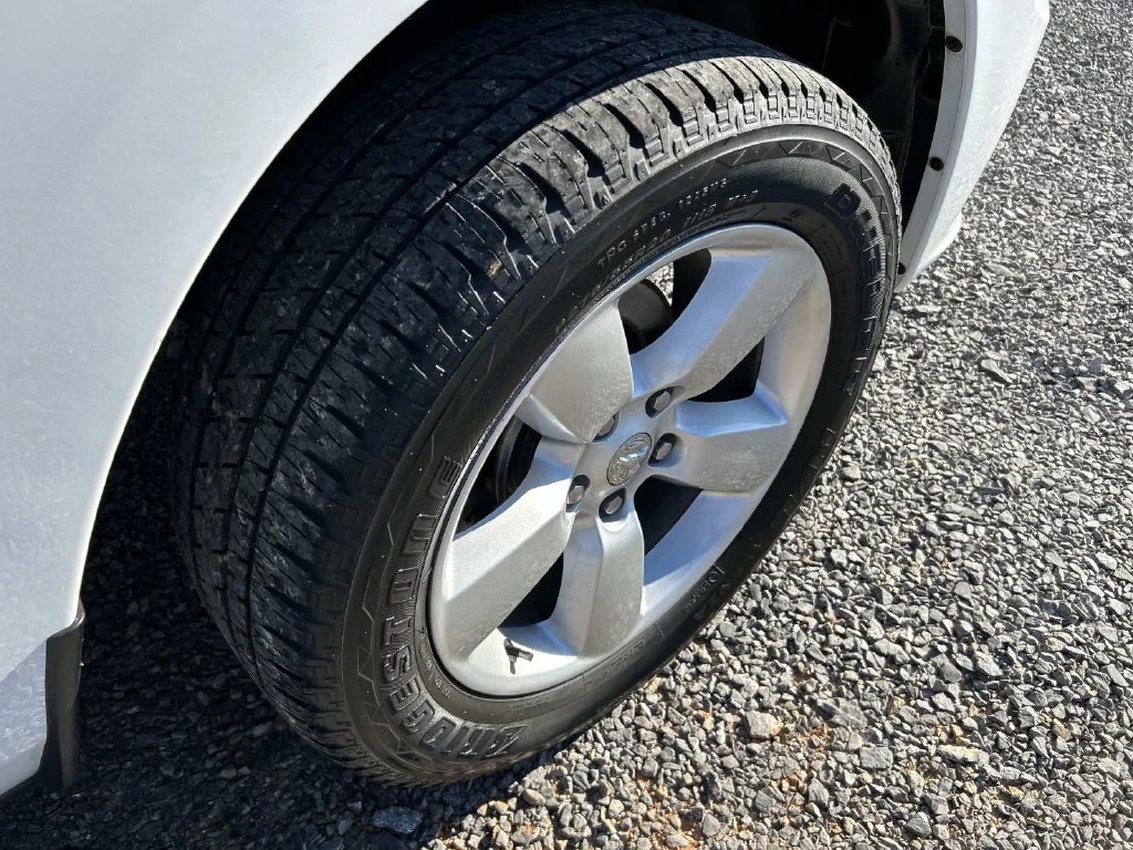 Used 2015 White Ram Express image 32