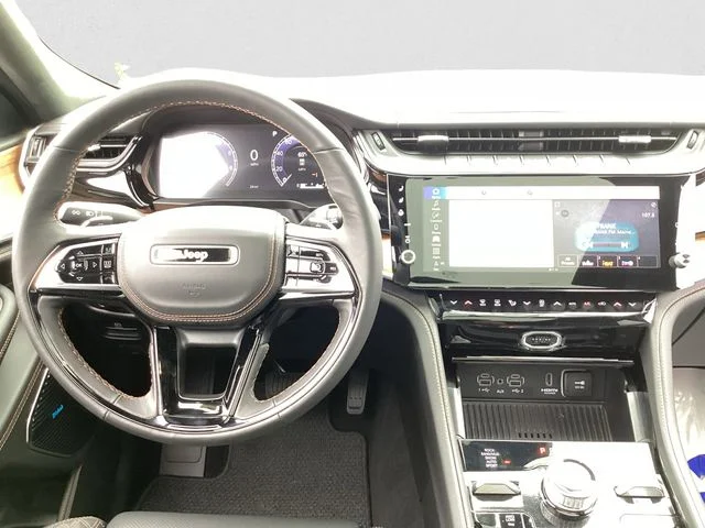 New 2027 Gray Jeep Summit image 11