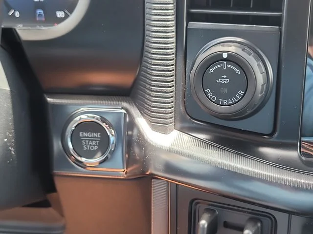 New 2026 Blue Metallic Ford Platinum image 31